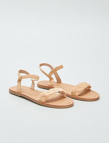 Sandalias con tira trenzada