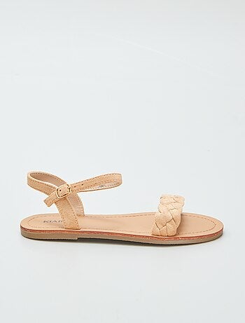 Sandalias con tira trenzada