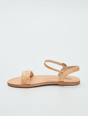Sandalias con tira trenzada