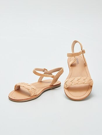 Sandalias con tira trenzada