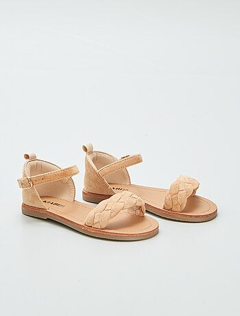 Sandalias con tira trenzada