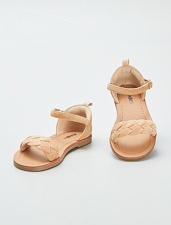 Sandalias con tira trenzada