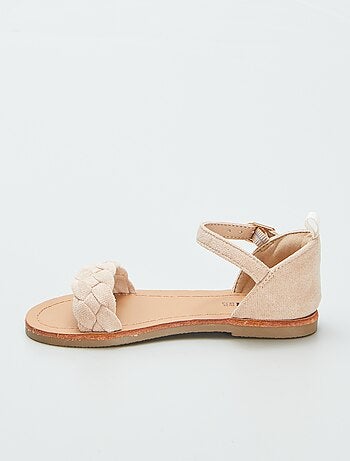 Sandalias con tira trenzada