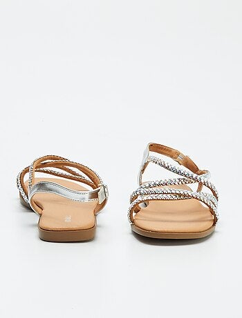 Sandalias con tiras cruzadas con strass