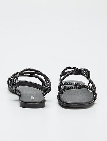 Sandalias con tiras cruzadas con strass