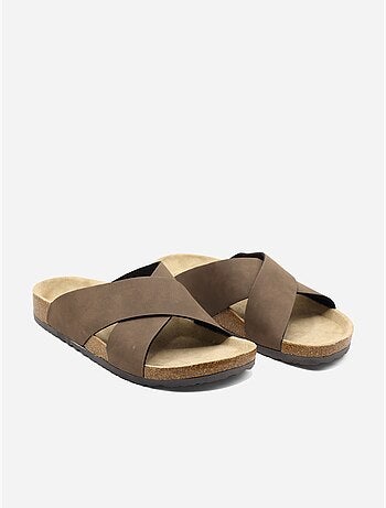 Sandalias con tiras cruzadas