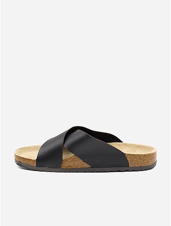 Sandalias con tiras cruzadas