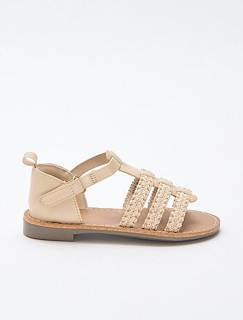 Sandalias con tiras de 'paja'