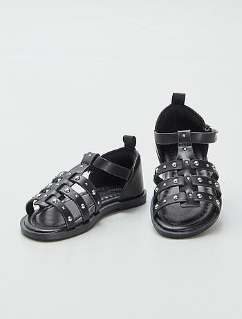Sandalias con tiras de tachuelas