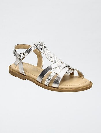 Sandalias con tiras trenzadas