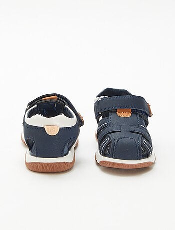 Sandalias con velcro
