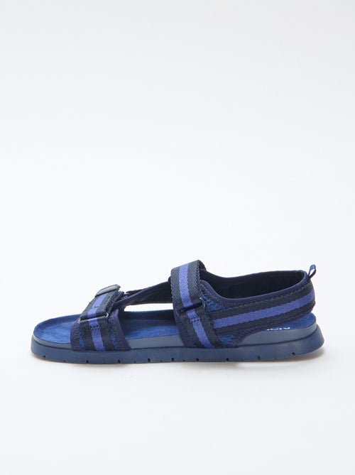 Sandalias con velcro azules - Kiabi