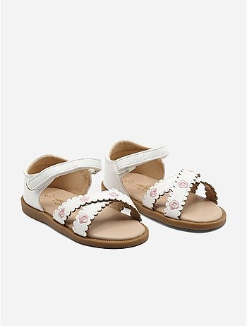 Sandalias con velcro