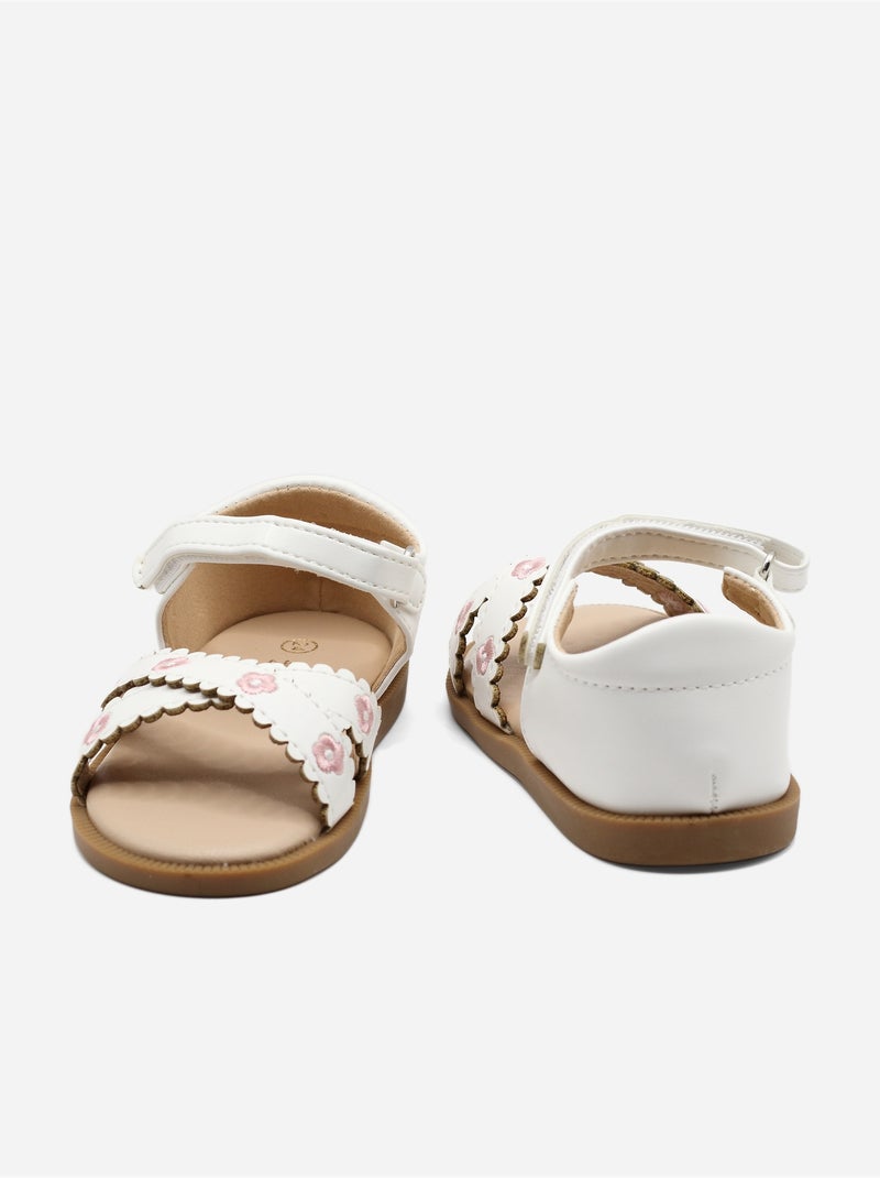 Sandalias con velcro Blanco - Kiabi