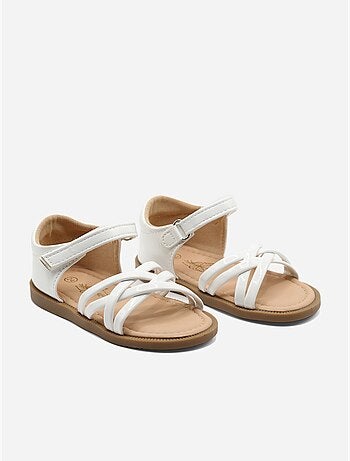 Sandalias con velcro