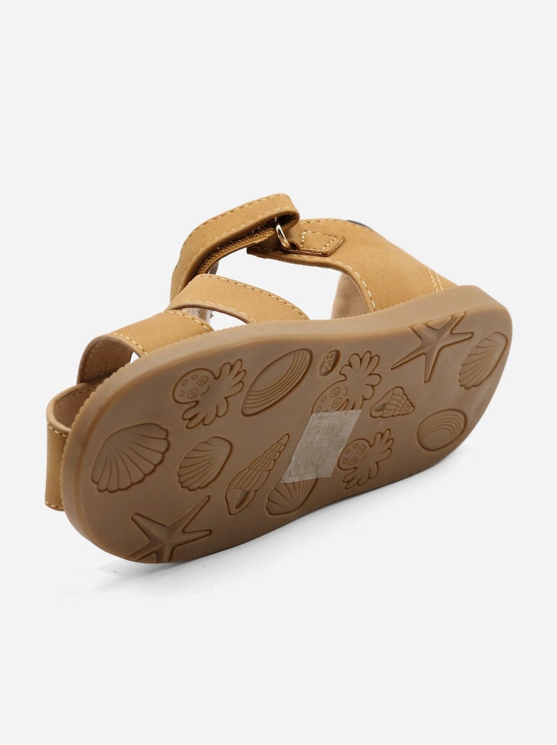 Sandalias con velcro Camel - Kiabi