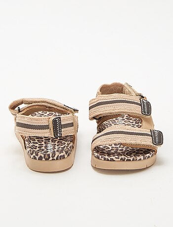 Sandalias con velcro estampado de leopardo