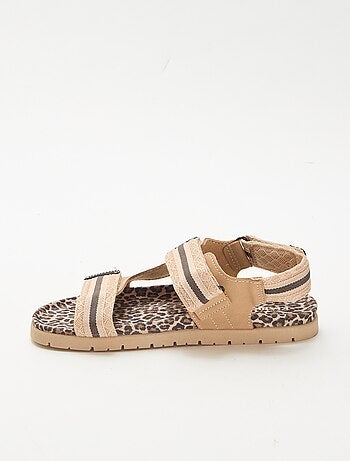 Sandalias con velcro estampado de leopardo