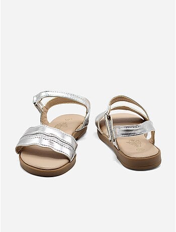 Sandalias con velcro