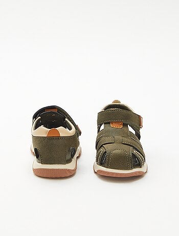 Sandalias con velcro