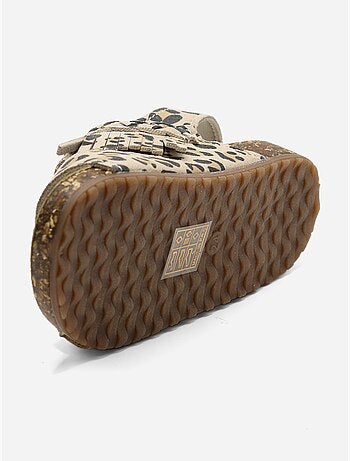 Sandalias con velcro