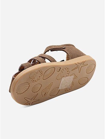 Sandalias con velcro