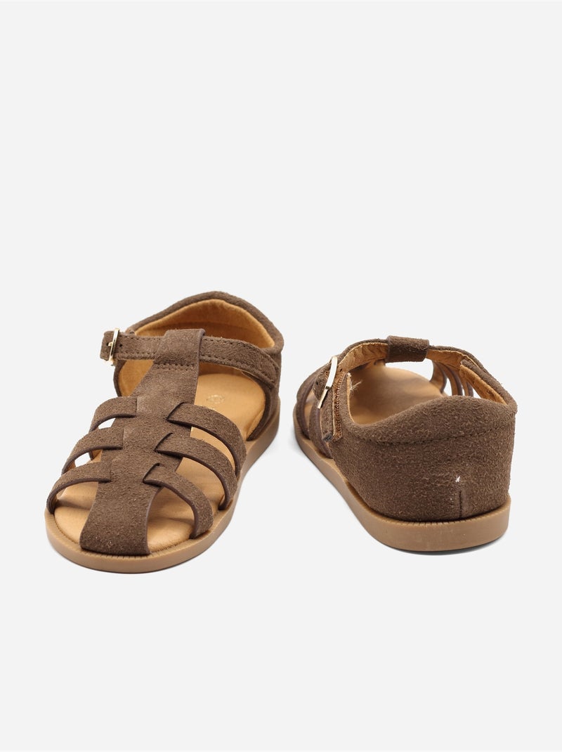 Sandalias con velcro Marrón - Kiabi