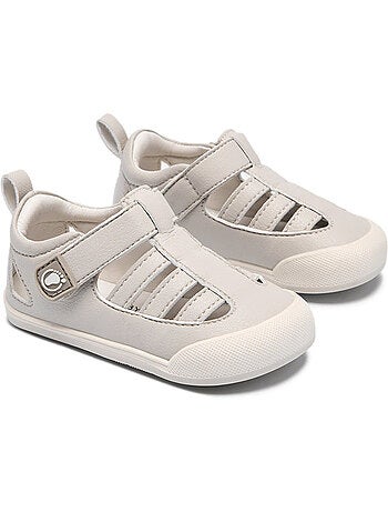 Sandalias conguitos cerradas respetuosas