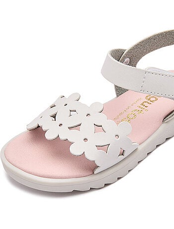 Sandalias conguitos diseño floral flor