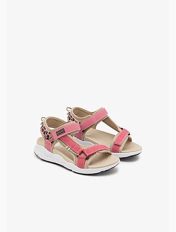 Sandalias conguitos estampado