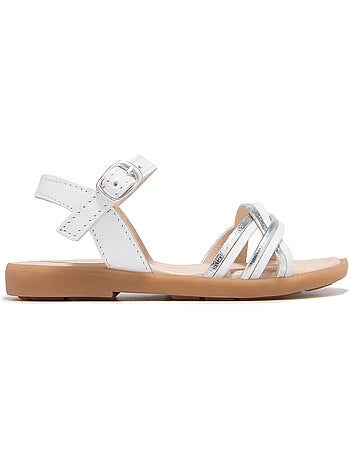 Sandalias conguitos hebilla plata