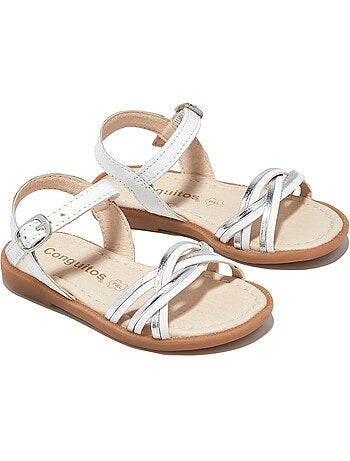 Sandalias conguitos hebilla plata