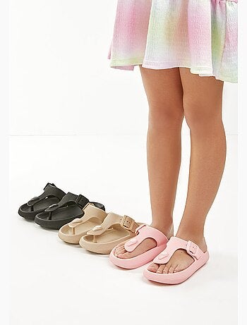 Sandalias conguitos hebilla slides
