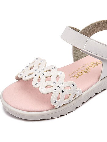 Sandalias conguitos mariposa blancas