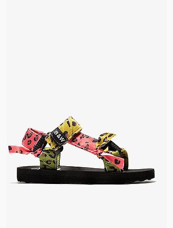 Sandalias conguitos