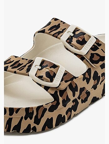 Sandalias conguitos