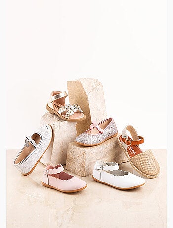 Sandalias conguitos