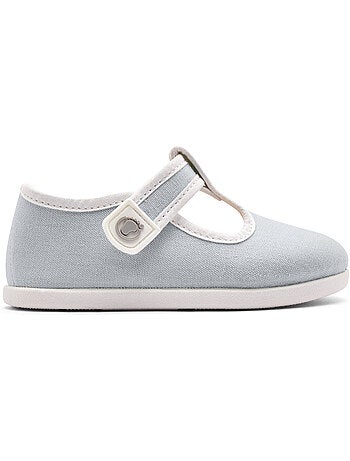 Sandalias conguitos respetuosas