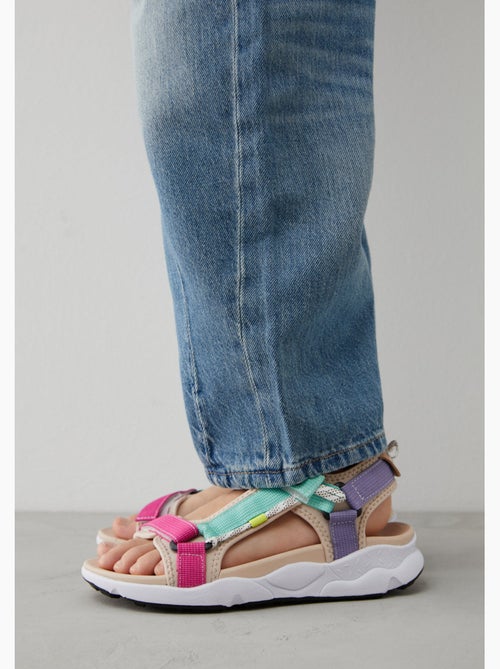 Sandalias conguitos tiras - Kiabi Sandalias conguitos tiras - Kiabi