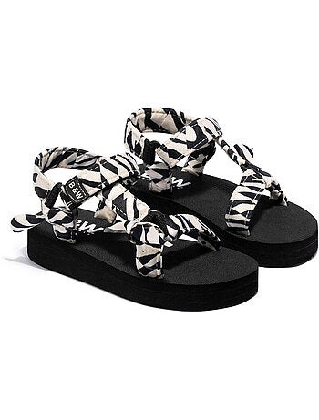Sandalias conguitos zebra b&w