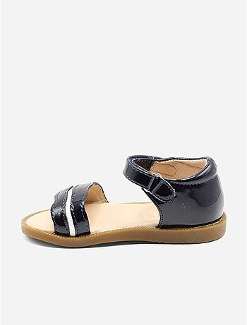 Sandalias correa cruzada
