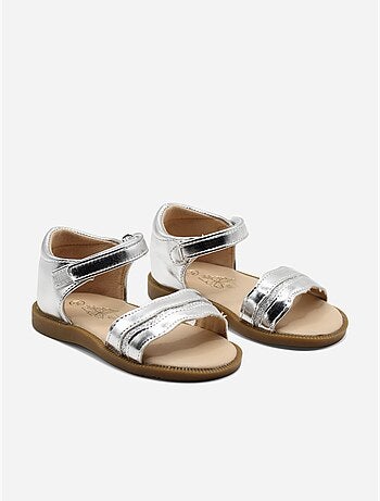 Sandalias correa cruzada