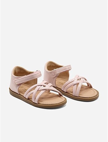 Sandalias correa cruzada