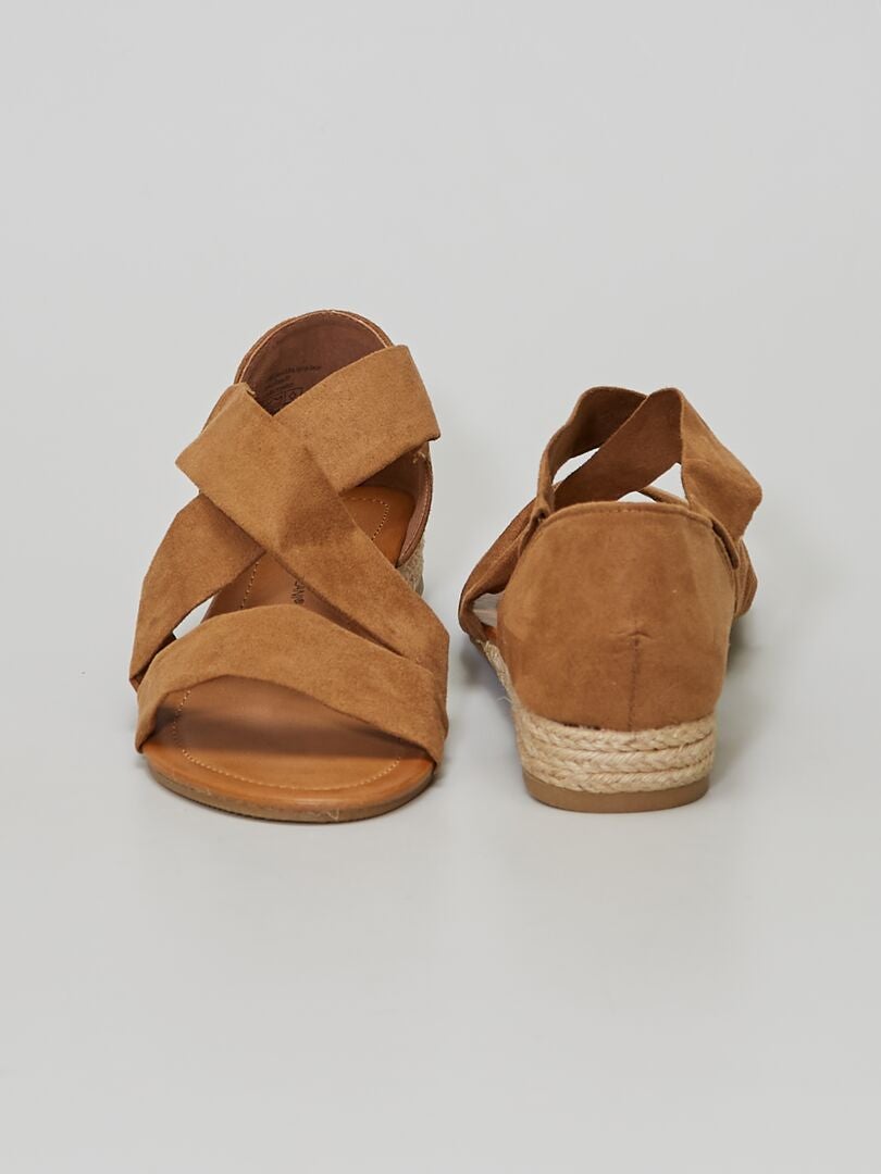 Sandalias cruzadas azules