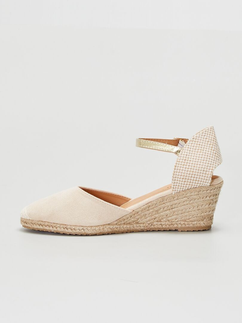 Sandalias de antelina con cuña BEIGE Kiabi 22.00€
