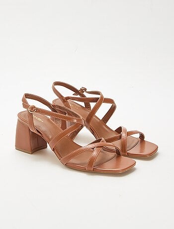 Sandalias de ceremonia con tacón