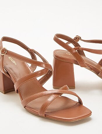 Sandalias de ceremonia con tacón