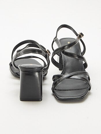 Sandalias de ceremonia con tacón