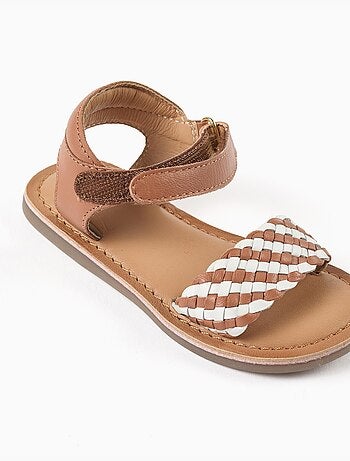 Sandalias de cuero con tira trenzada y acolchado