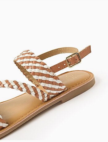 Sandalias de cuero con tiras trenzadas y acolchado